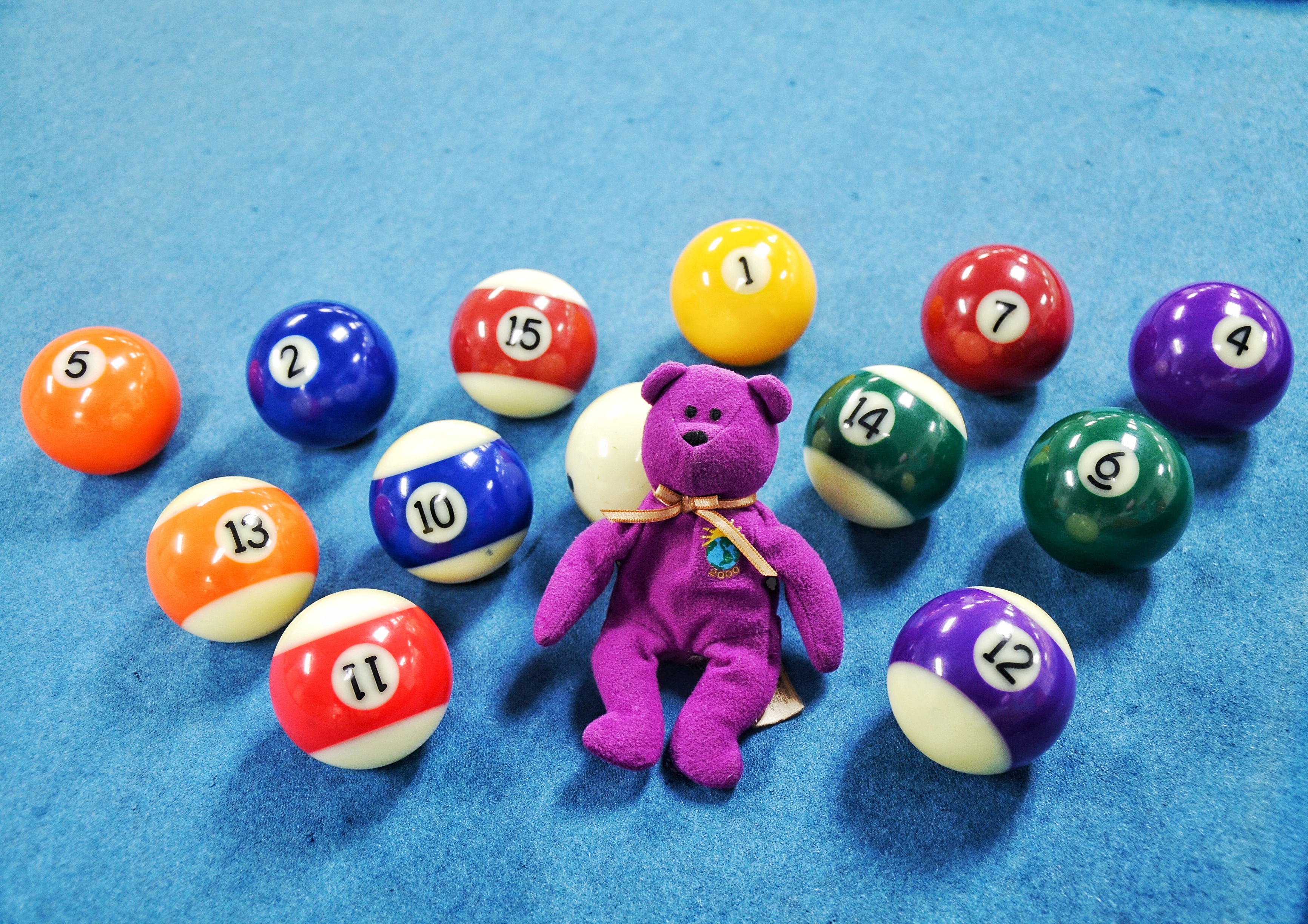 cute-teddy-bear-with-billiard-balls-achelous